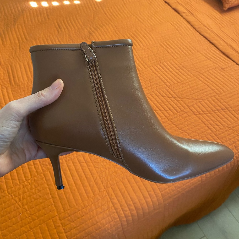 Cute boots with great heel height!